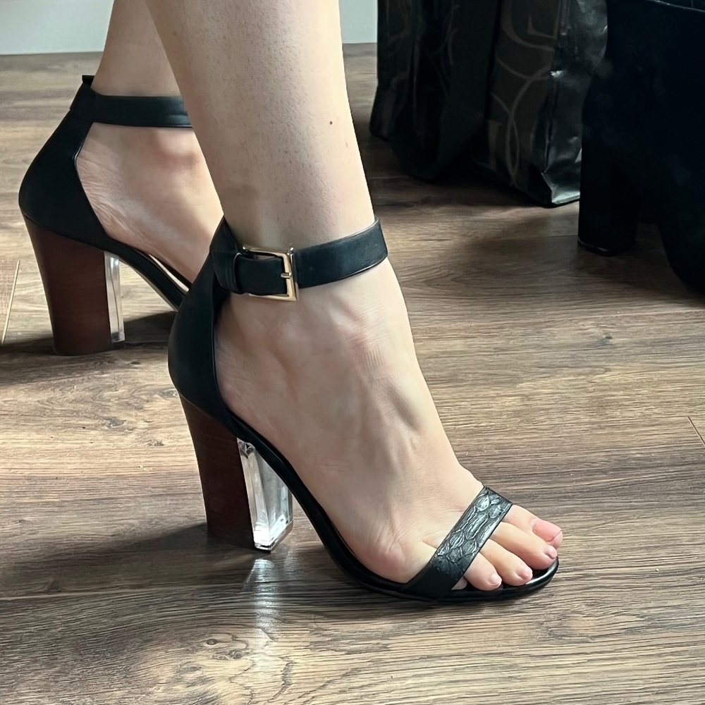 Spring Perfect Condition Block Sandal Heel
